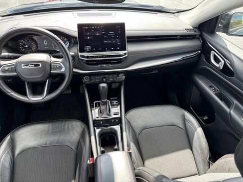 Used 2022 Jeep Compass Trailhawk w/ Trailhawk Convenience Group AWD/4WD image 26