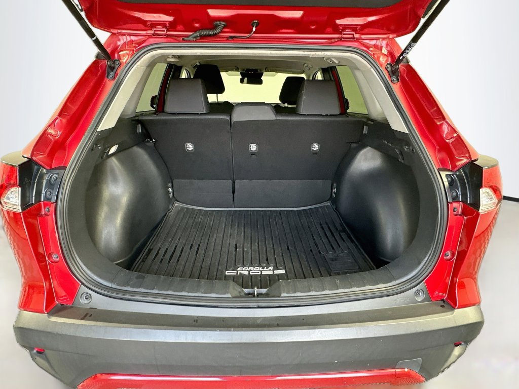 Used 2023 Toyota Corolla Cross LE FWD image 26