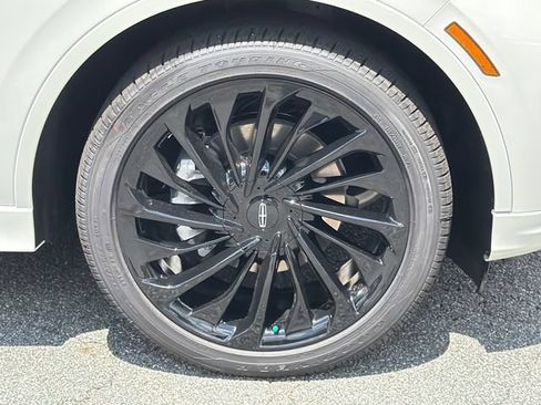 New 2026 Lincoln Aviator Reserve w/ Luxury Package AWD/4WD image 12