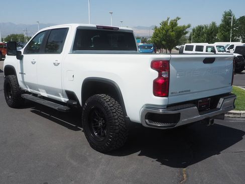 Used 2024 Chevrolet Silverado 2500 LT image 7