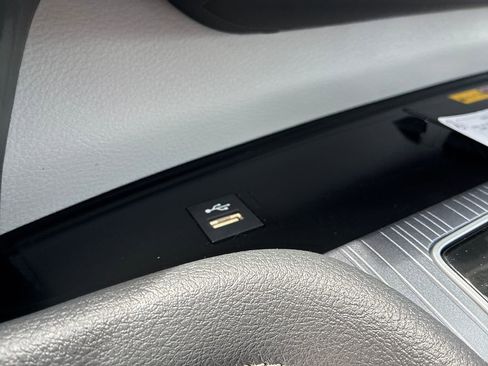 New 2026 Toyota Sienna XLE FWD image 41