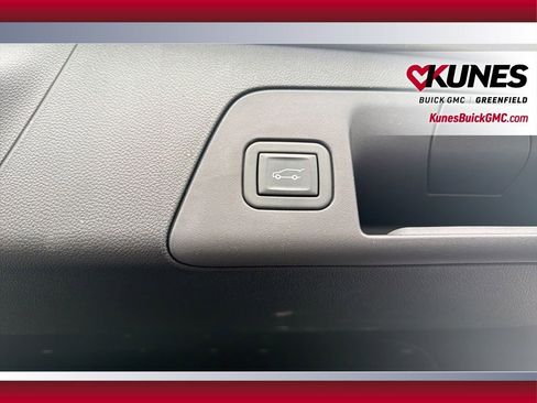 Used 2023 Buick Envision Avenir image 38