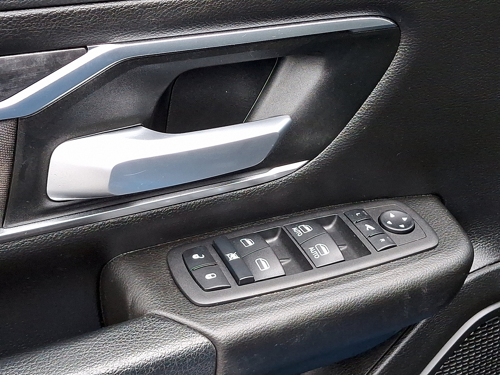 Certified 2024 RAM 1500 Big Horn AWD/4WD image 12