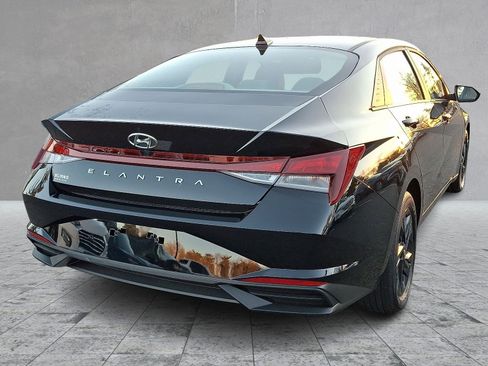 Certified 2023 Hyundai Elantra SEL image 10