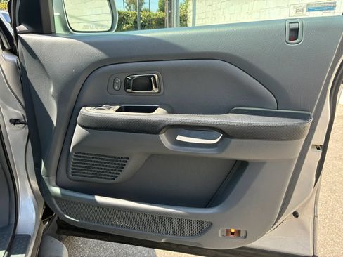 Used 2005 Honda Pilot EX-L image 25