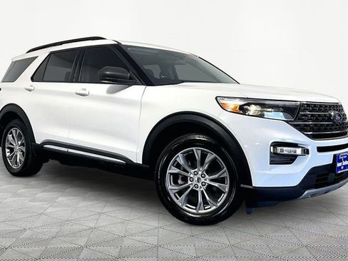 Used 2022 Ford Explorer XLT w/ Equipment Group 202A AWD/4WD image 1