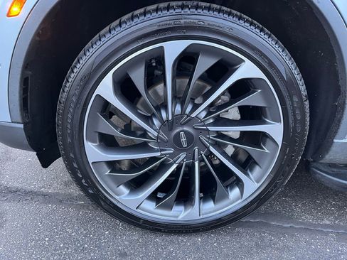 Used 2021 Lincoln Aviator Reserve w/ Equipment Group 201A AWD/4WD image 9