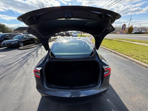 Used 2023 Tesla Model 3 Standard Range image 39