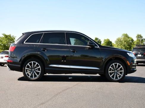 Used 2017 Audi Q7 3.0T Premium Plus w/ Premium Plus Package AWD/4WD image 8