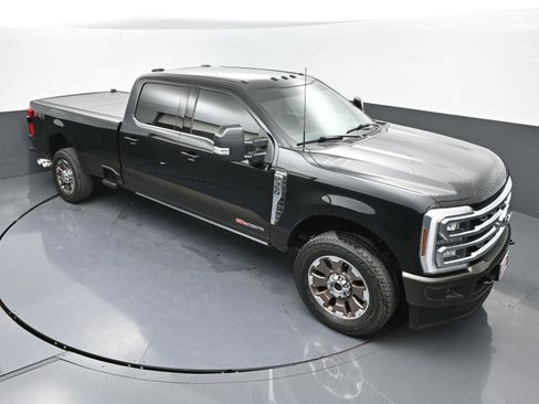 Used 2024 Ford F350 King Ranch image 36