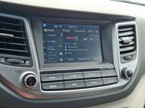 Used 2018 Hyundai Tucson Value AWD/4WD image 17