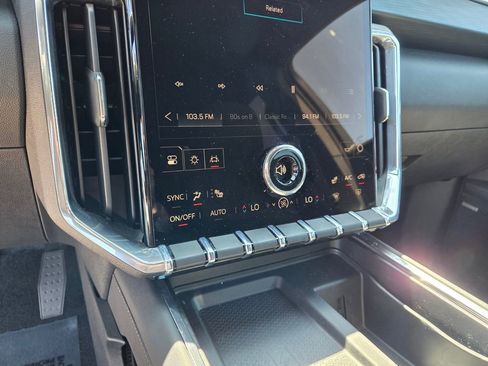 Certified 2025 GMC Acadia Elevation image 26