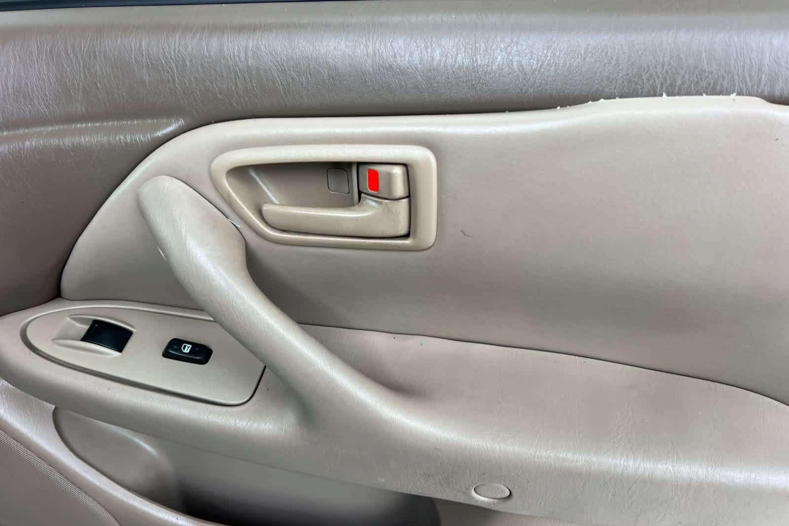 Used 1997 Toyota Camry LE w/ Leather Trim Pkg FWD image 18