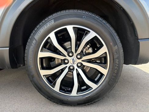 Used 2025 Ford Explorer ST-Line AWD/4WD image 35