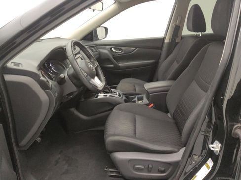 Used 2020 Nissan Rogue SV image 17