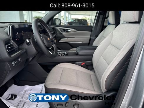 New 2026 Chevrolet Traverse LT w/ LPO, Floor Liner Package image 9