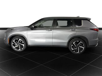 Used 2023 Mitsubishi Outlander SE FWD video 2