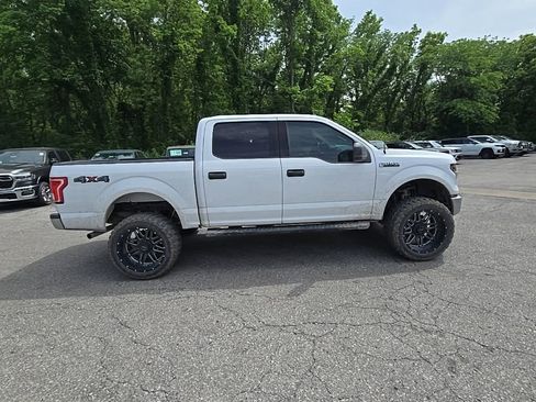 Used 2017 Ford F150 XLT AWD/4WD image 9