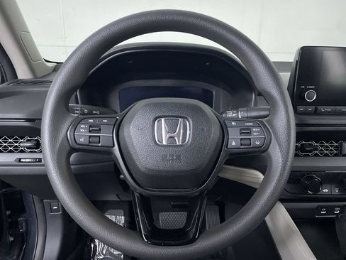 Used 2023 Honda Accord LX image 13