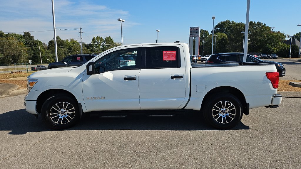 Certified 2024 Nissan Titan SV w/ SV Convenience Package RWD image 18