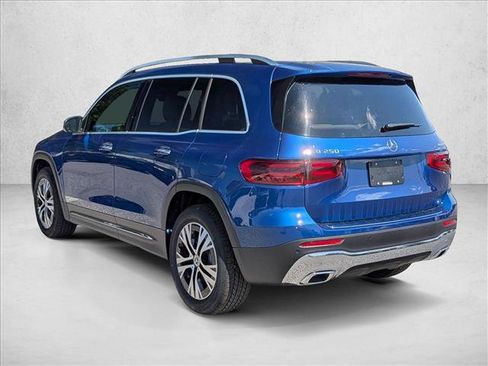 New 2026 Mercedes-Benz GLB 250 4MATIC image 9