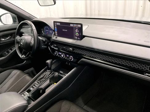 Used 2023 Honda Accord Sport image 14