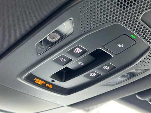 New 2026 Porsche Macan 4 Electric image 27