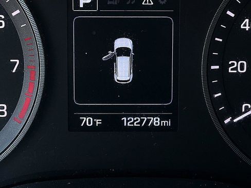 Used 2018 Hyundai Tucson SE AWD/4WD image 11