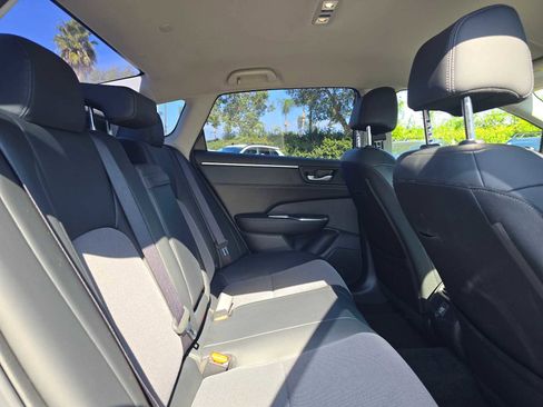 Used 2019 Honda Clarity Plug-In Hybrid image 12