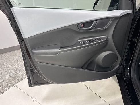 Used 2020 Hyundai Kona SE AWD/4WD image 8