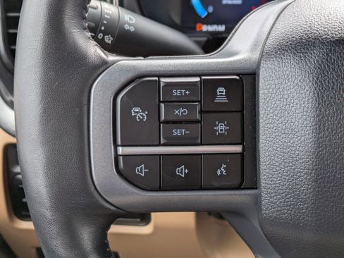 Used 2024 Ford F350 Lariat w/ Lariat Ultimate Package image 21