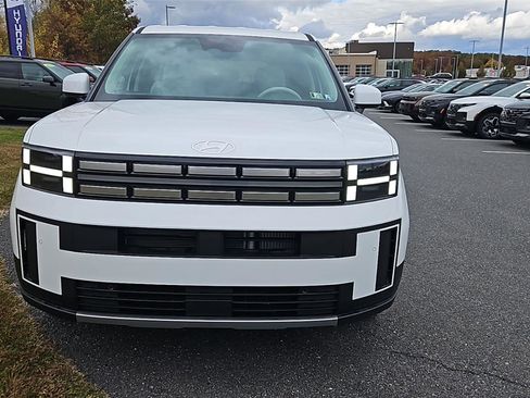 New 2026 Hyundai Santa Fe SE image 2