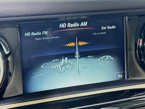 Used 2020 Mercedes-Benz SLC 300 SLC 300 image 25