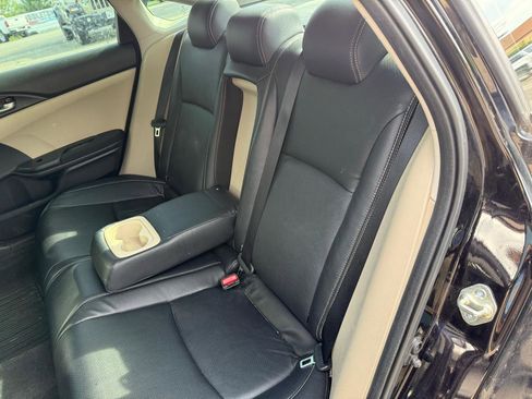 Used 2016 Honda Civic EX image 8