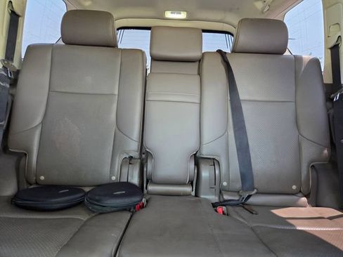 Used 2018 Lexus GX 460 Luxury AWD/4WD image 11