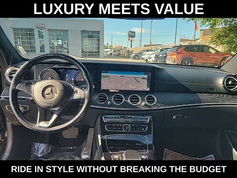 Used 2017 Mercedes-Benz E 300 4MATIC image 11