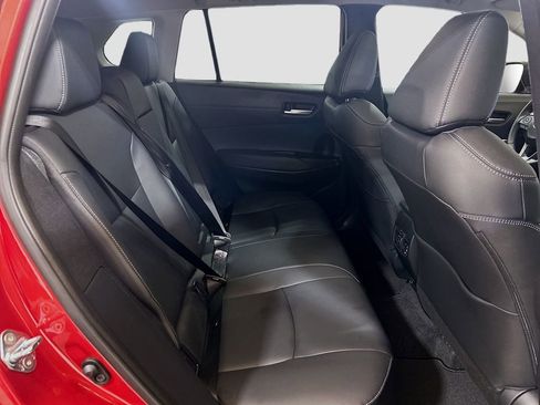 Used 2026 Toyota Corolla Cross XLE w/ Convenience Package FWD image 25