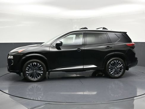 New 2026 Nissan Rogue Platinum w/ Platinum Premium Package image 2