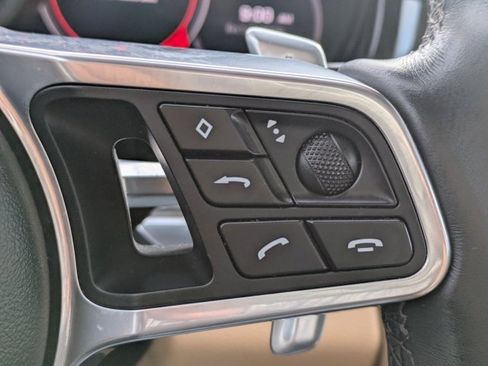 Used 2018 Porsche Panamera 4 image 21