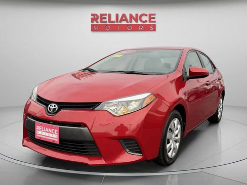 Used 2015 Toyota Corolla LE image 1