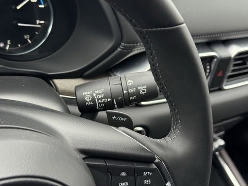 Certified 2025 MAZDA CX-5 Signature image 29