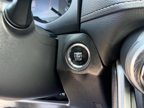Used 2024 Toyota RAV4 XLE FWD image 32