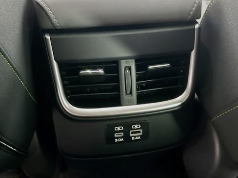 Used 2025 Subaru Outback Onyx Edition AWD/4WD image 26