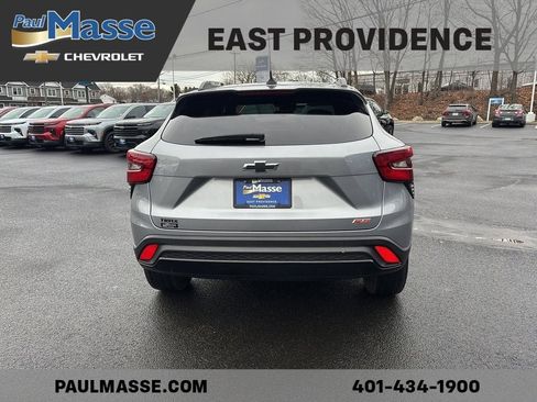 Used 2024 Chevrolet Trax RS w/ Sunroof Package image 6