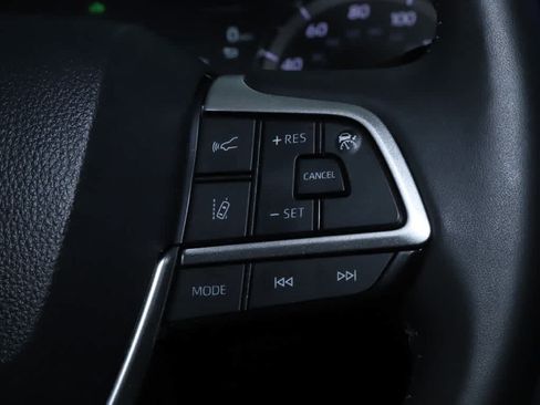 Used 2026 Toyota Highlander XLE AWD/4WD image 24