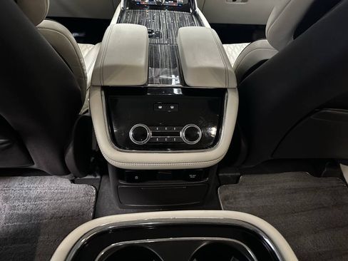Used 2020 Lincoln Navigator L Black Label w/ Cargo Convenience Package AWD/4WD image 12