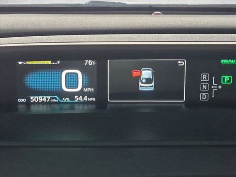 Used 2020 Toyota Prius LE FWD image 11