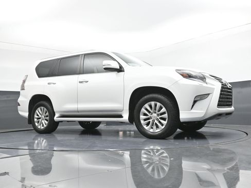 Used 2021 Lexus GX 460 Premium image 24