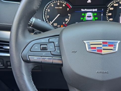 Used 2020 Cadillac XT4 Premium Luxury w/ Cold Weather Package image 21