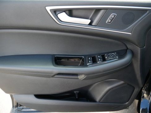 Certified 2020 Ford Edge SEL w/ Convenience Package AWD/4WD image 9